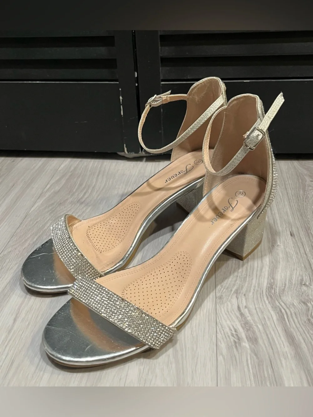 Forever 21 Silver open Toe Rhinestone Ankle
Strap Buckle Low Chunky Heels - Picture 2 of 9